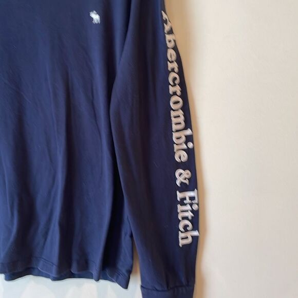 Abercrombie & Fitch Long Sleeve Blue T-Shirt Size Small - Picture 2 of 4